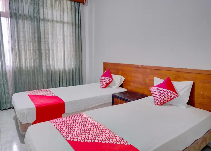 Oyo 92748 Hotel Tepian Batang Hari