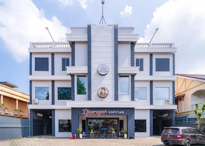 Sans Hotel Bobo Home Jambi